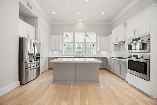 property at 610 Delmar St