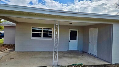 1436 Primrose Ln in Daytona Beach, FL - Building Photo - Building Photo