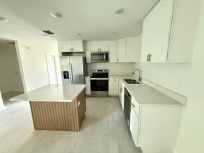 95 W Towne Pl in Titusville, FL - Building Photo - Building Photo