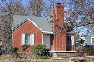 11 Bagwell Ave in Raleigh, NC - Building Photo - Building Photo