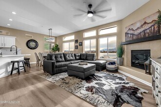 1165 Harbour Cove Ct in Sparks, NV - Building Photo - Building Photo