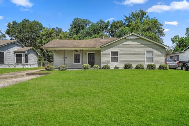 property at 4815 Arvilla Ln