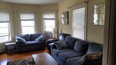 7 Green St, Unit #3 in Salem, MA - Building Photo - Building Photo
