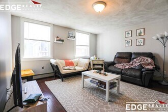 5 Cottage St, Unit 2 in Boston, MA - Building Photo - Building Photo