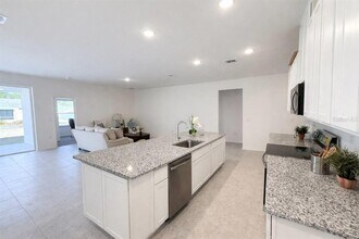 15 Ramblewood Dr in Palm Coast, FL - Building Photo - Building Photo