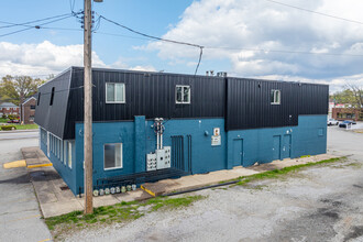 1100 Lincoln Hwy in North Versailles, PA - Building Photo - Building Photo