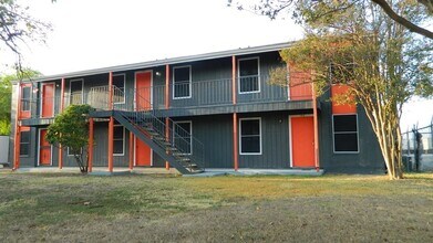 515 Humble Ave in San Antonio, TX - Building Photo - Building Photo