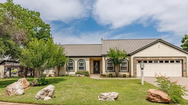property at 521 Lucy Ln
