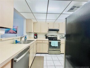 10680 S Ocean Dr in Jensen Beach, FL - Building Photo - Building Photo