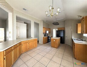 607 Ottawa Dr in Harker Heights, TX - Foto de edificio - Building Photo