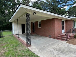 1216 York St in Rocky Mount, NC - Building Photo - Building Photo