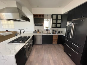 1340 Hoyt Ave in Indianapolis, IN - Foto de edificio - Building Photo