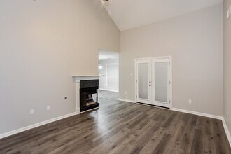 5846 White Ridge Cir E in Olive Branch, MS - Building Photo - Building Photo