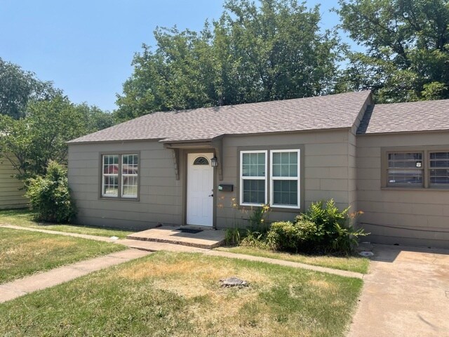 3109 30th St in Lubbock, TX - Building Photo