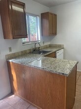 322 Canal Rd, Unit #7 in Edgewater, FL - Foto de edificio - Building Photo