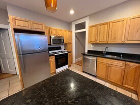 68 Calumet St, Unit 68 Calumet St. #1 in Boston, MA - Building Photo