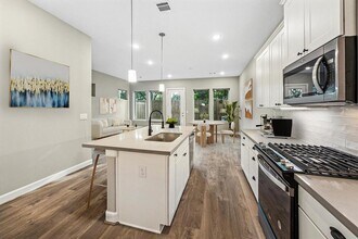 5207 Amber St in Houston, TX - Building Photo - Building Photo