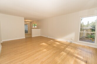 1N555 Park Blvd in Glen Ellyn, IL - Building Photo - Building Photo