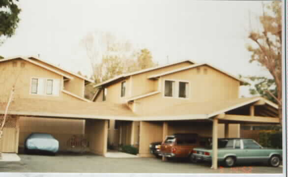 2093 Solano Way in Concord, CA - Foto de edificio - Building Photo