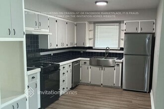 303 N Cherry St in Aubrey, TX - Building Photo - Building Photo