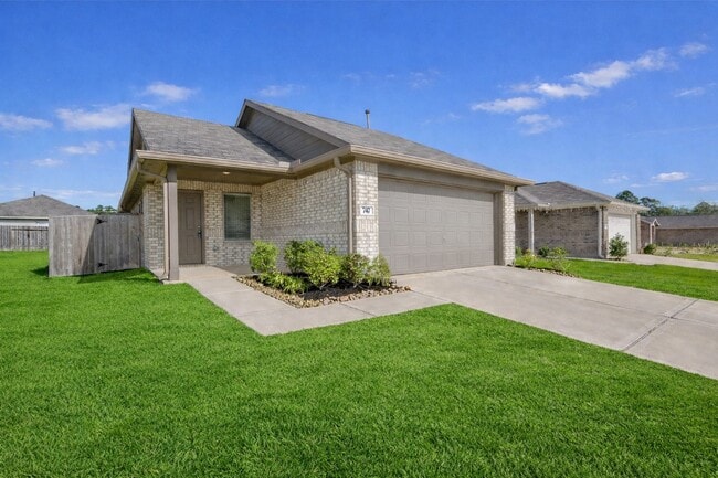 property at 747 Hackberry Br Ct