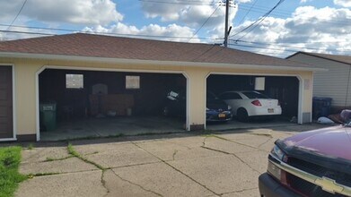 636 Kenmore Ave, Unit Upper in Buffalo, NY - Foto de edificio - Building Photo