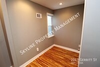 2047 Gerritt St photo'