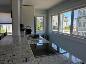 1300 Ocean Blvd in Rye, NH - Building Photo - Building Photo