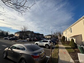 116 Chariot Ct in Piscataway, NJ - Building Photo - Building Photo