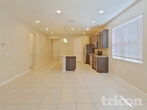 371 Buchannan Dr in Davenport, FL - Building Photo - Building Photo