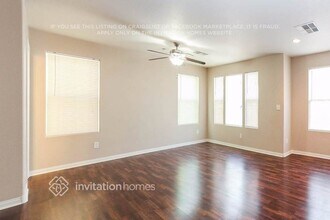 8961 Stephanie Jean Ct in Las Vegas, NV - Building Photo - Building Photo