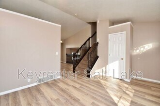 3061 N 1300 E in Layton, UT - Building Photo - Building Photo