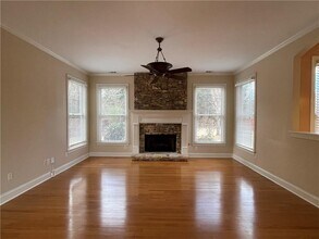 245 Gladeside Path in Suwanee, GA - Building Photo - Building Photo