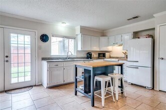 2910 Blue Ridge Ln in Garland, TX - Building Photo - Building Photo