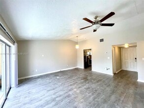 11315 SW 123rd Ave in Miami, FL - Building Photo - Building Photo