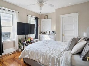 44 Greenleaf Ave in Medford, MA - Building Photo - Building Photo