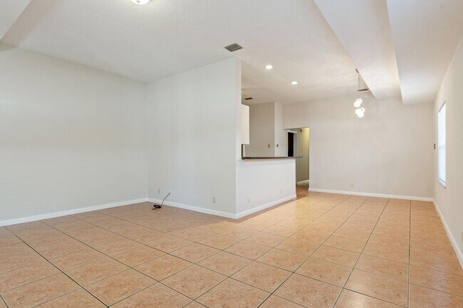 623 N L St in Lake Worth Beach, FL - Building Photo - Building Photo