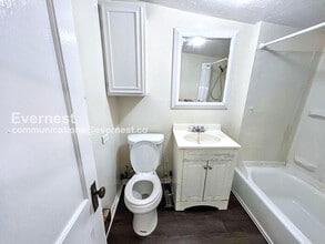 110 W Cheyenne Rd in Colorado Springs, CO - Foto de edificio - Building Photo