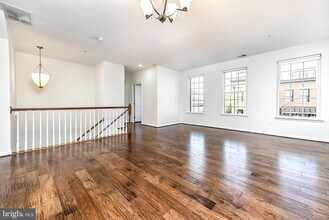 459 Kornblau Terrace SE in Leesburg, VA - Building Photo - Building Photo