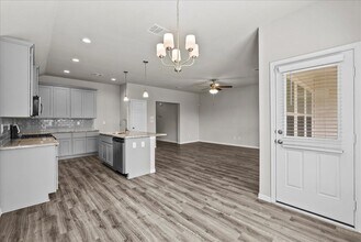 4302 Fenwick Rd in Texas City, TX - Building Photo - Building Photo