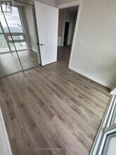 430-3430 Square One Dr in Mississauga, ON - Building Photo - Building Photo