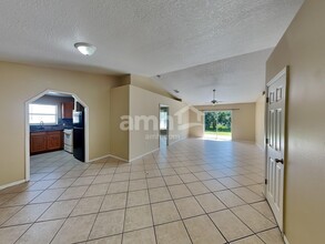 1614 Christa Ct in St. Cloud, FL - Building Photo - Building Photo