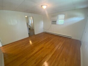 2103 Elmwood Ave in Durham, NC - Building Photo - Building Photo