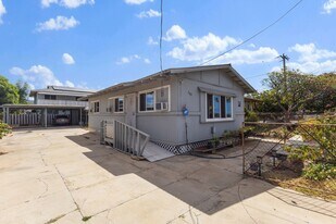 87-340-340 Farrington Hwy in Waianae, HI - Building Photo