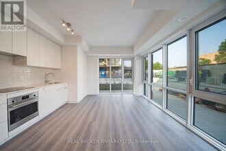 67 Curlew Dr in Toronto, ON - Building Photo - Building Photo