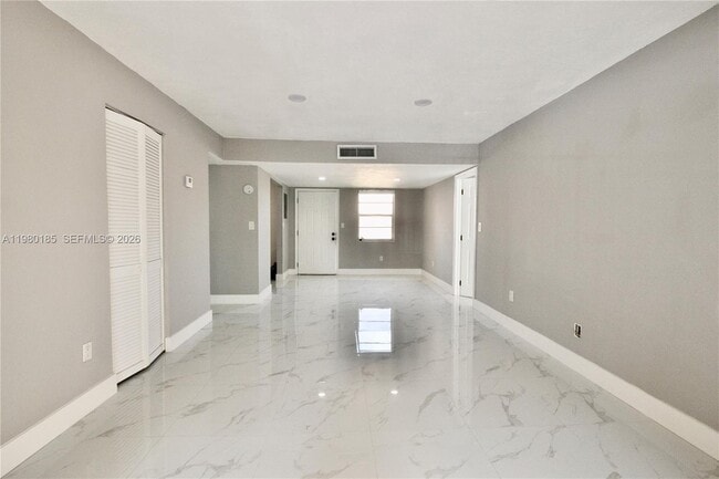 9974 SW 88th St in Miami, FL - Building Photo - Building Photo