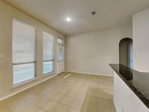 1605 Grey Willow Ln in Arlington, TX - Building Photo - Building Photo