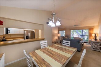 646 Bird Bay Dr E, Unit 207 in Venice, FL - Building Photo - Building Photo
