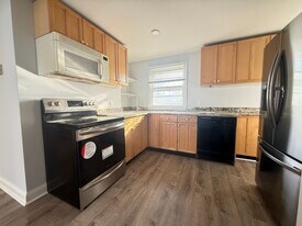 43 May St, Unit 2T in Cambridge, MA - Building Photo