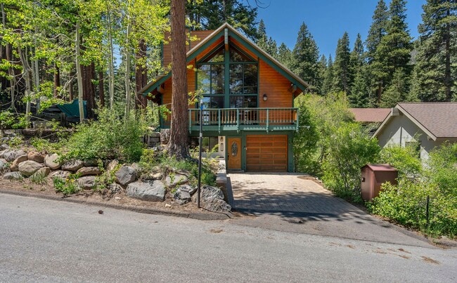 850 Jennifer St in Incline Village, NV - Building Photo - Building Photo